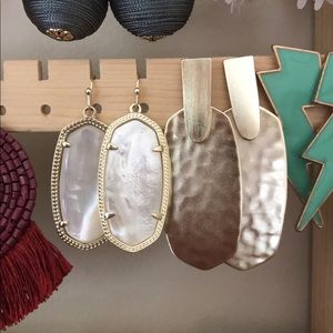Kendra scott earrings